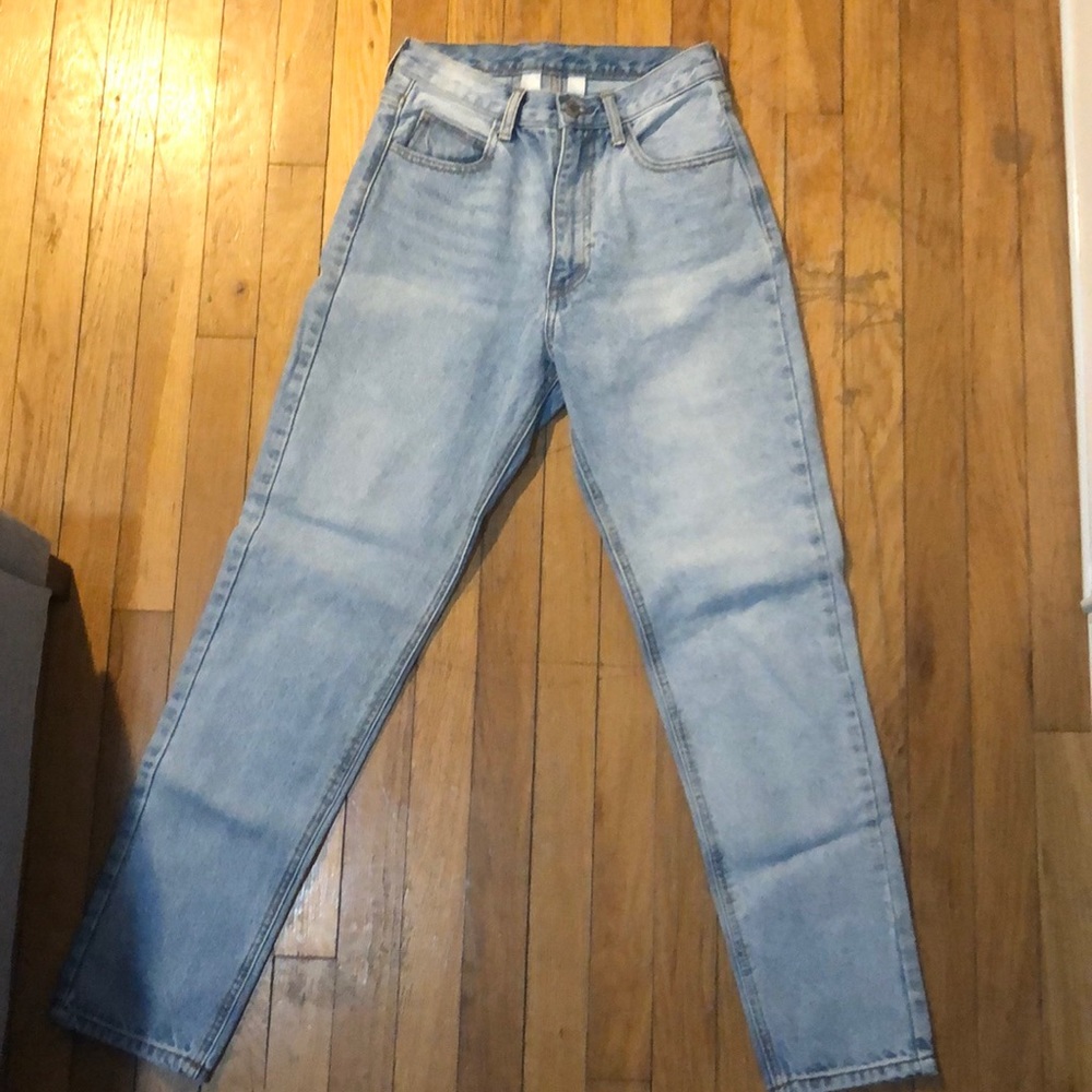Brandy Melville/ J.Galt light wash denim jeans